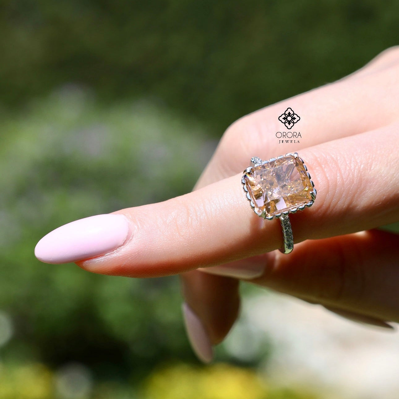 Light Peach Pavé Rectangular Design Ring