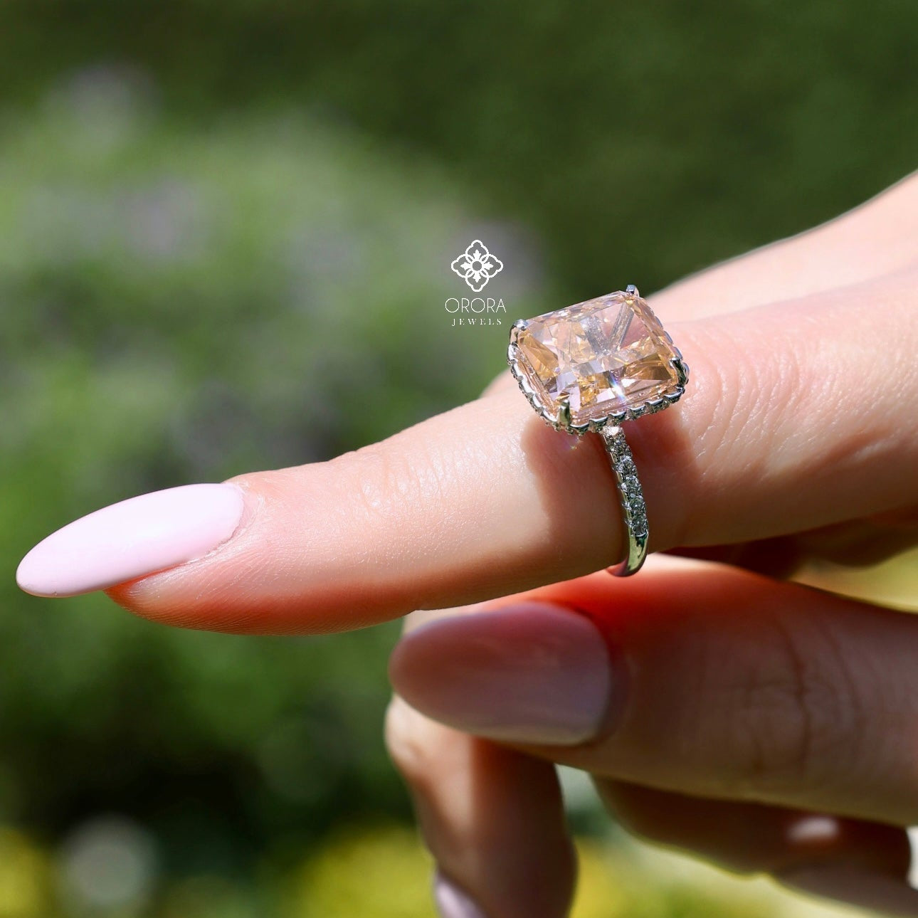 Light Peach Pavé Rectangular Design Ring