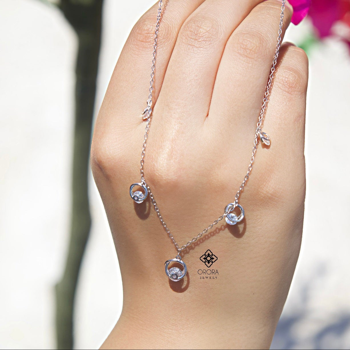 Circle Pattern With Zircon