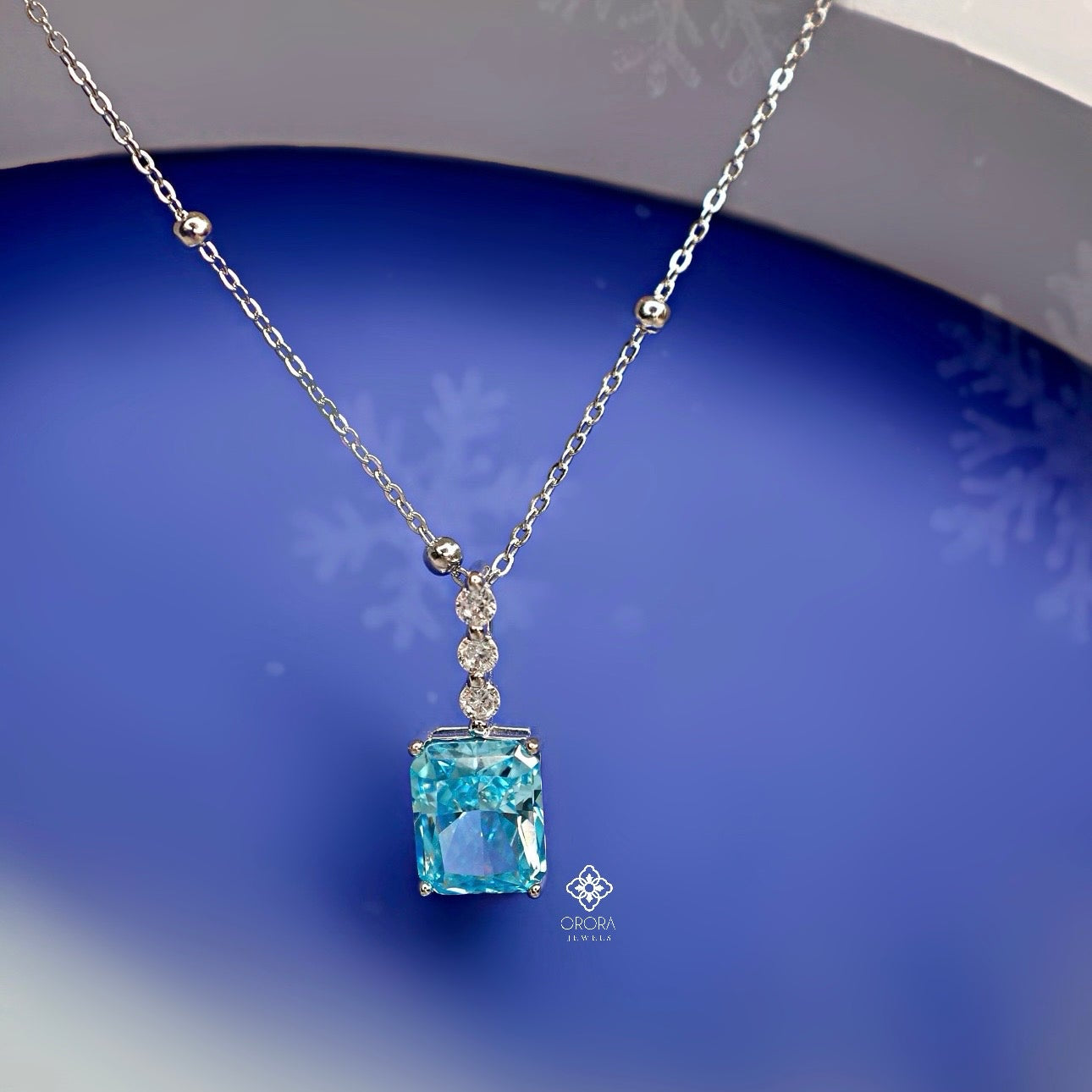 Outstanding Blue Ocean Sparkle